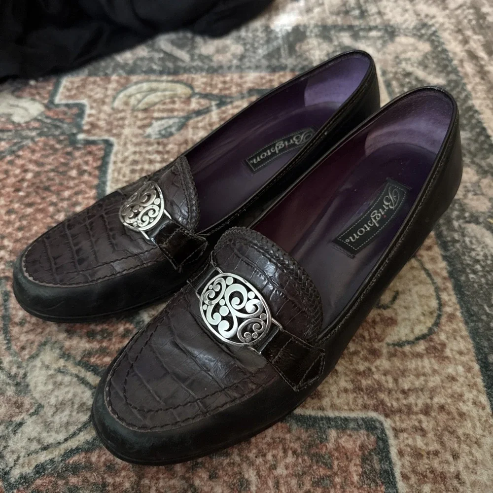 Brighton Artist Black Leather Loafers W/Croc Embossing Metal Embellishment 8.5